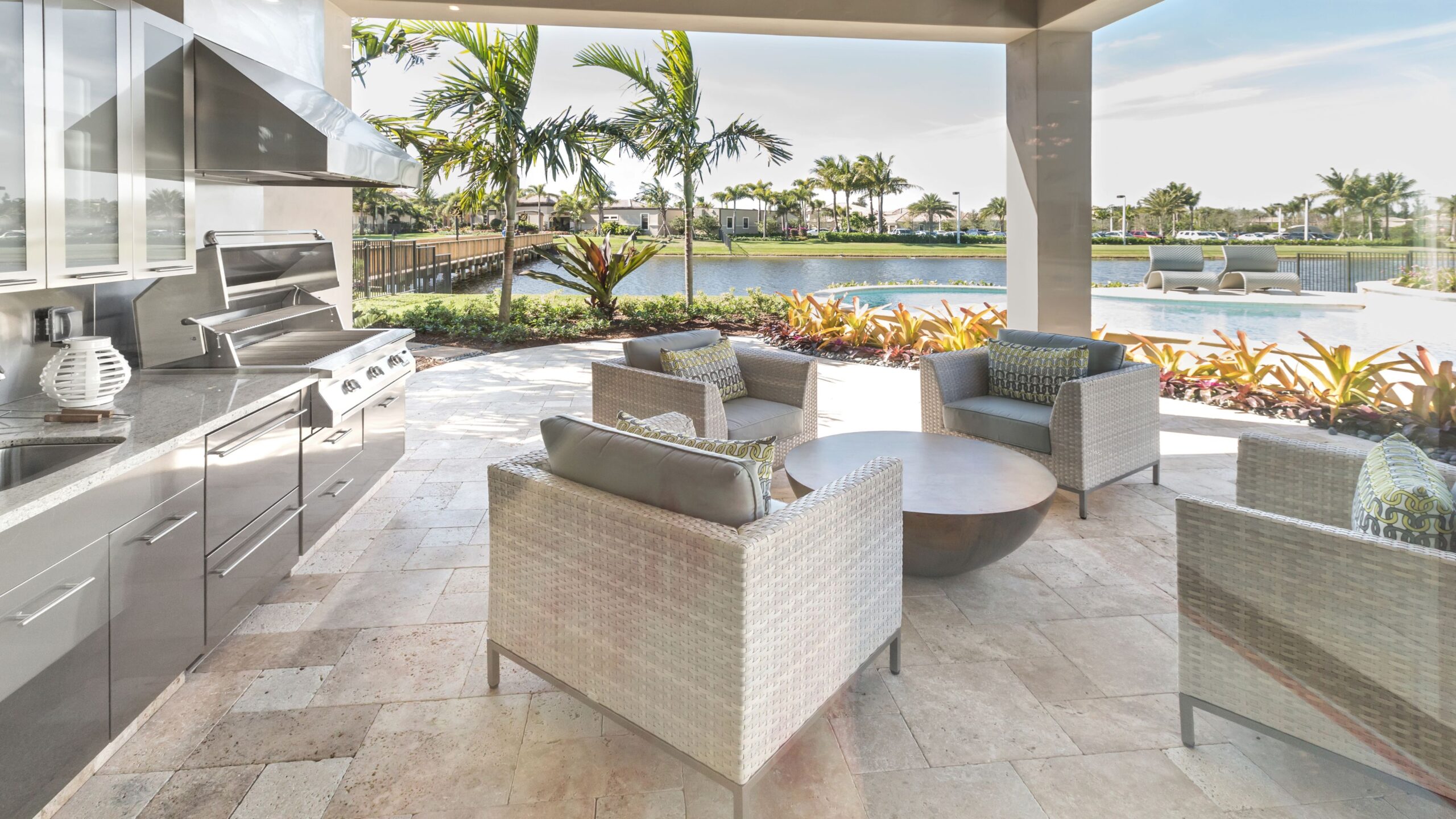 Outdoor Kitchen