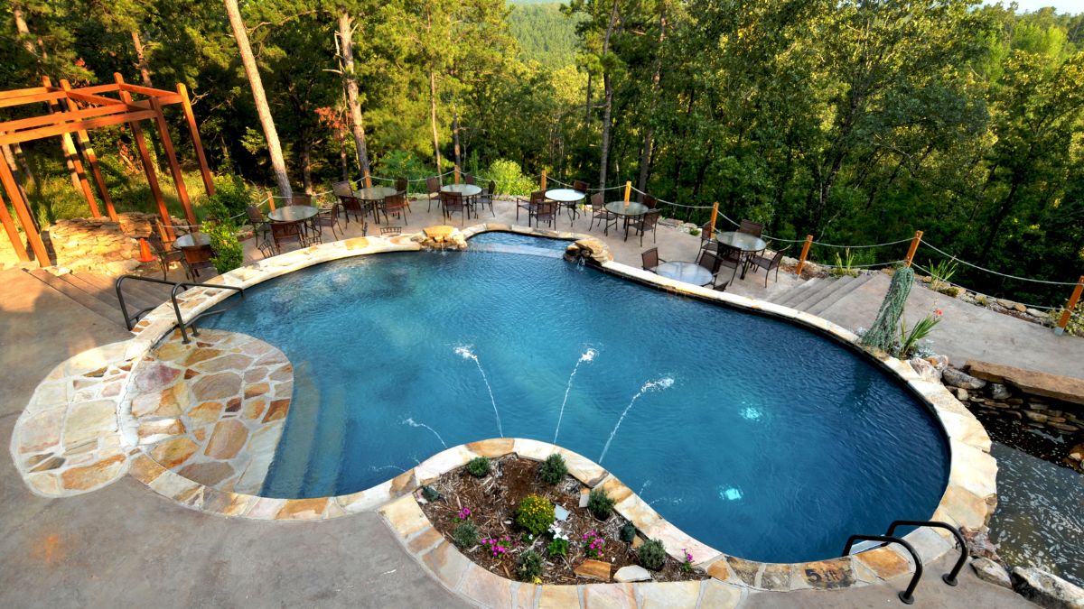 Freeform Pools