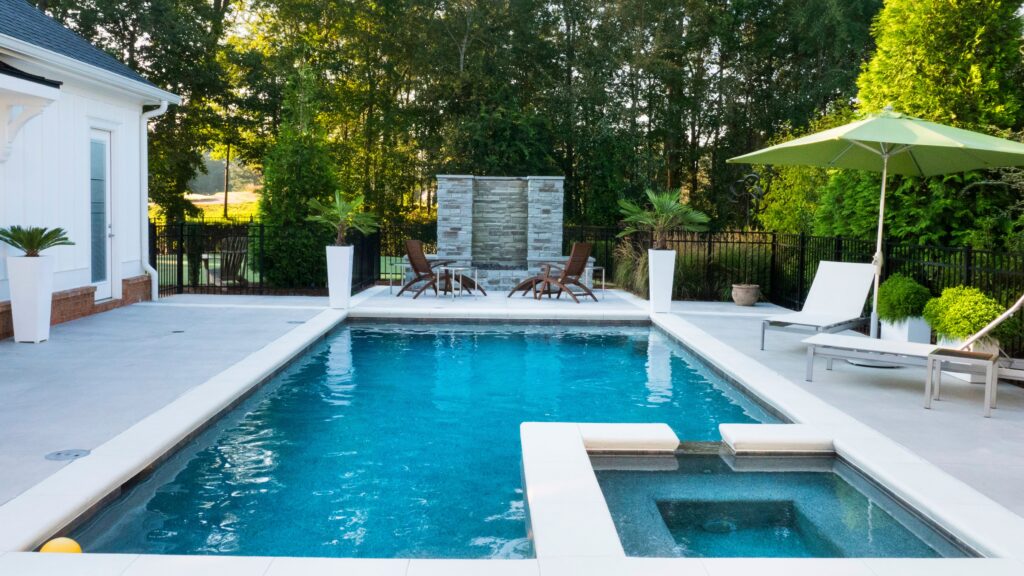 Corner Spillover Spa
