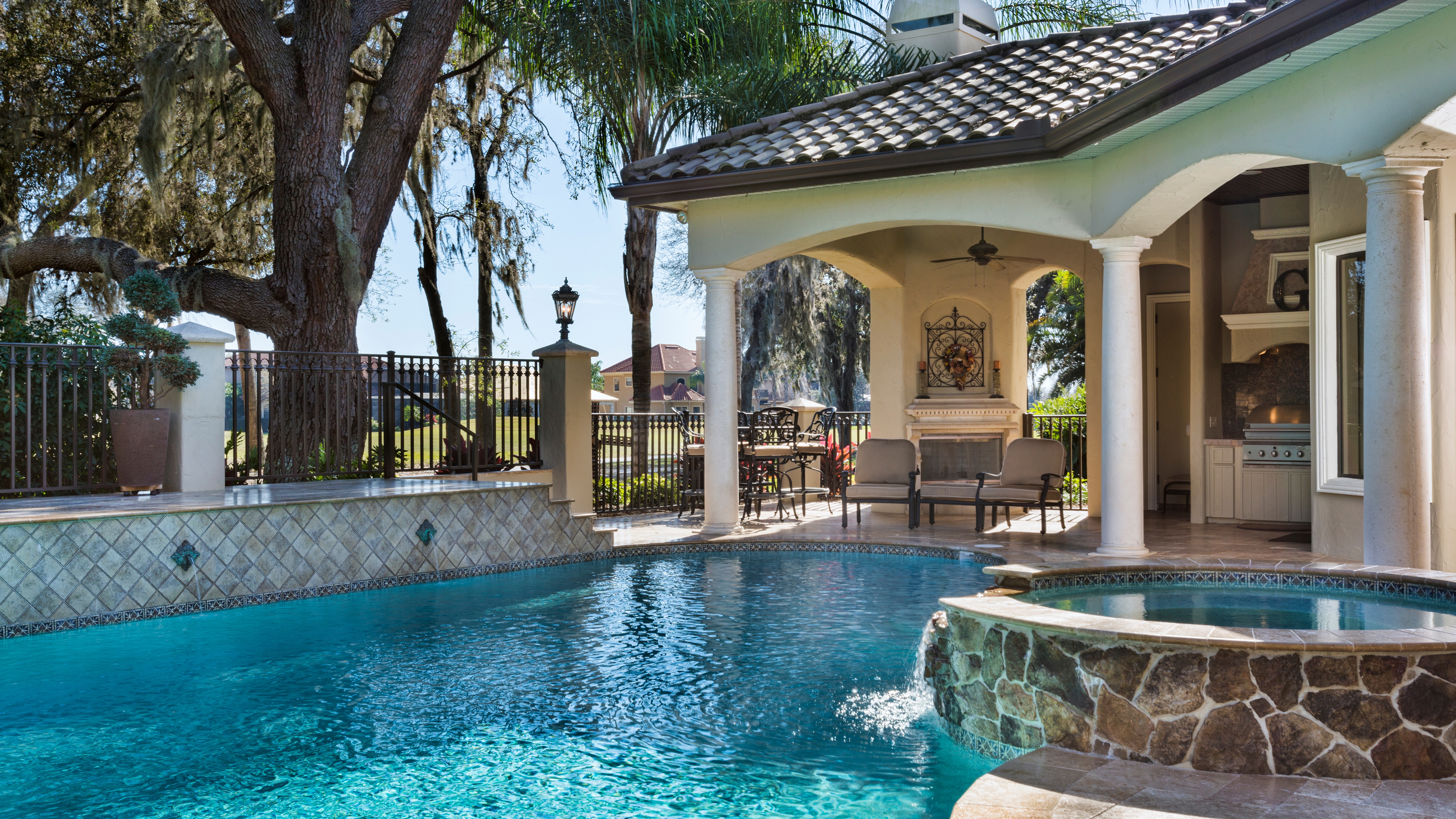 Glass-Tile Pools