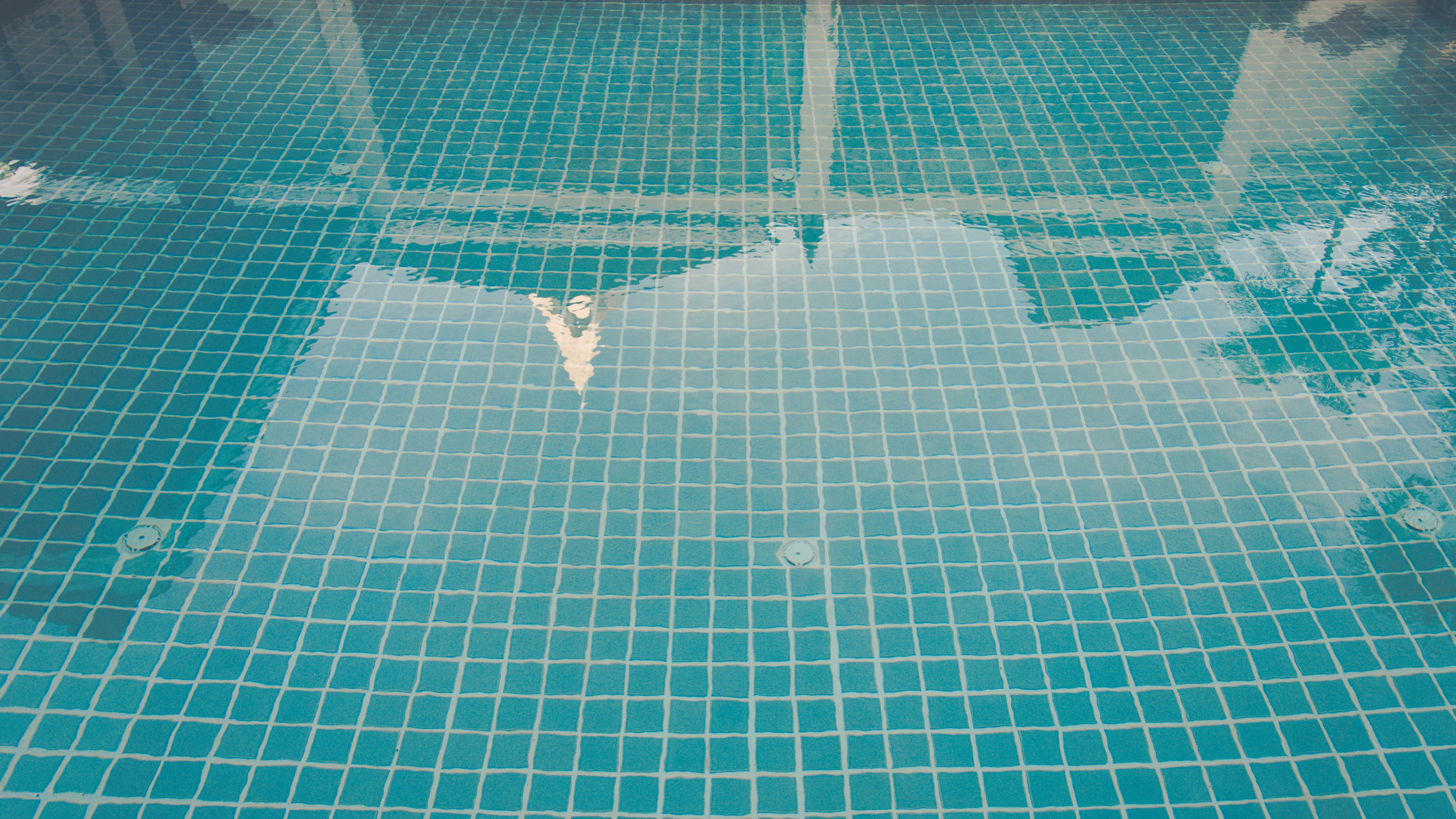 Prevent Pool Water Evaporation 
