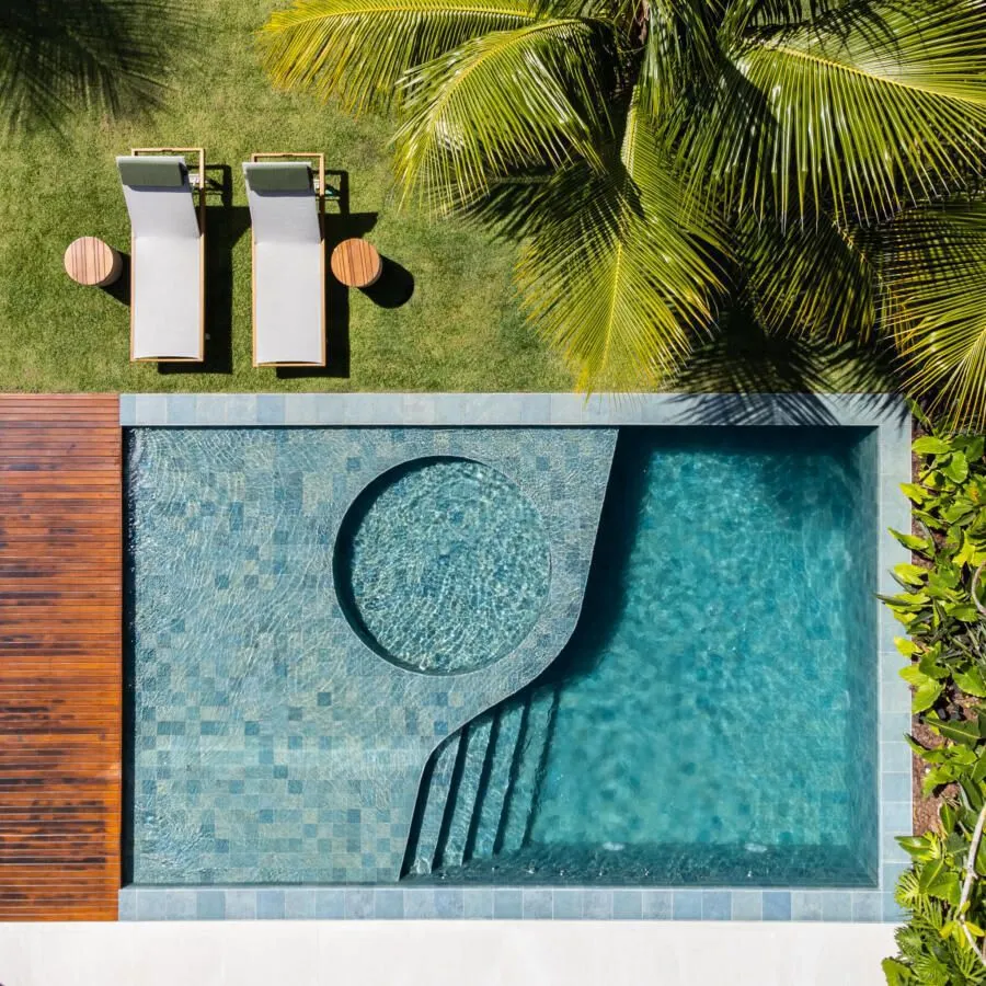 Custom Pools and Spas in Florida
